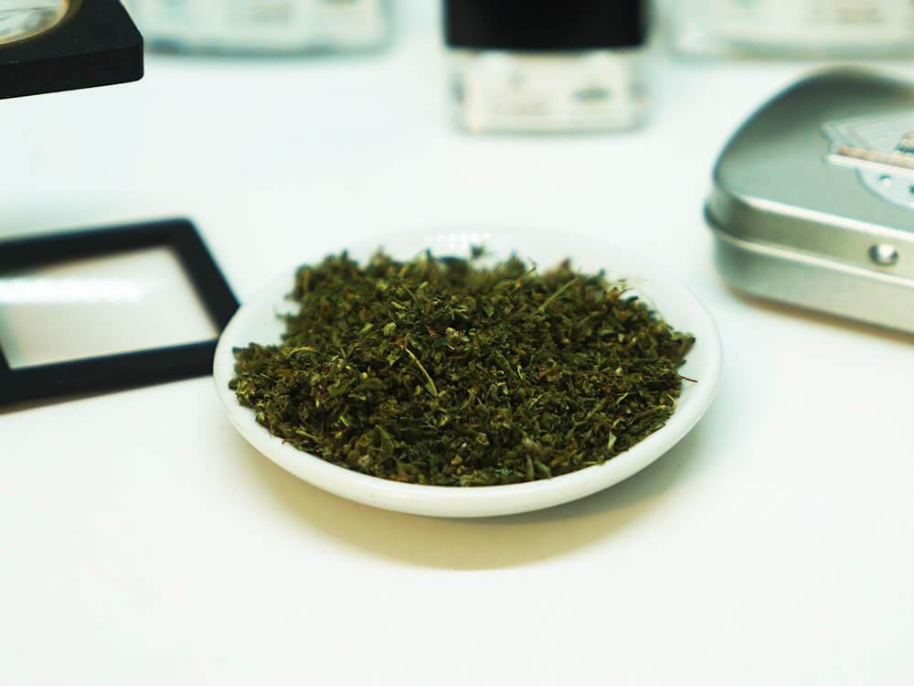 New 'Power Hash' Eden Aromata Hash +17% ~880 mg/g CBD from